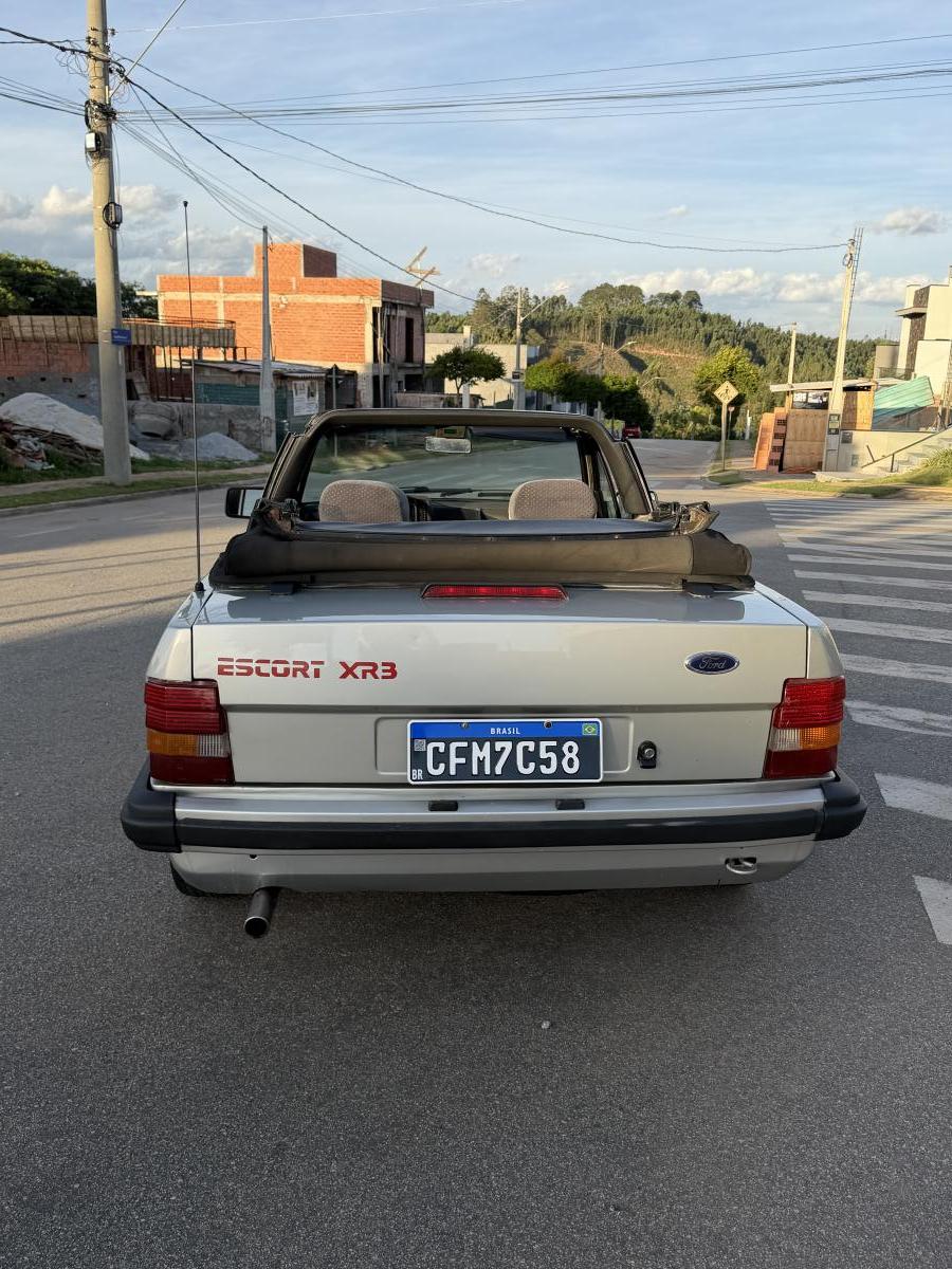 Escort - Foto #13 do anúncio à venda de Carro clássico