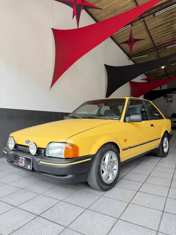 Escort - Foto #5 do anúncio à venda de Carro clássico
