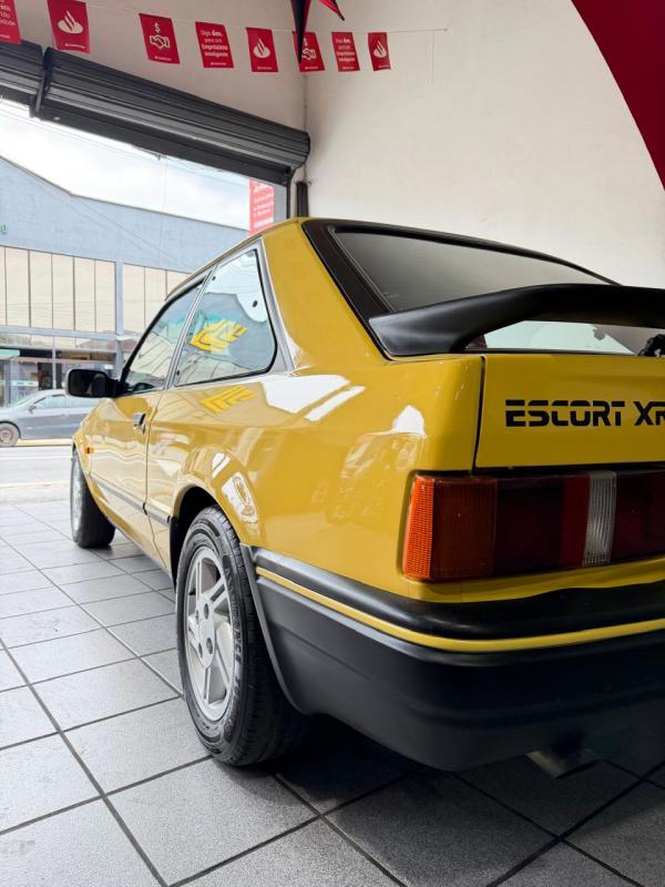 Escort - Foto #19 do anúncio à venda de Carro clássico