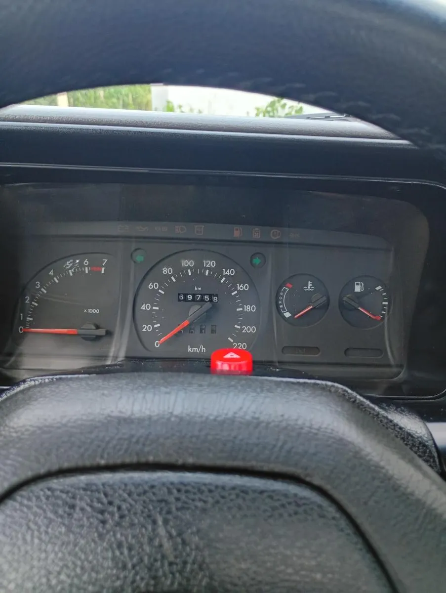 avv-ford-escort-xr3-venda-1yze7in-imagem-010