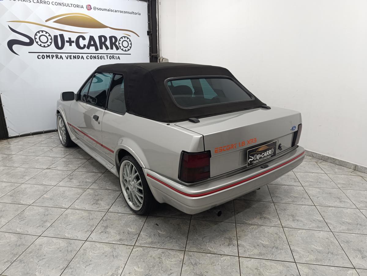 Escort - Foto #9 do anúncio à venda de Carro clássico