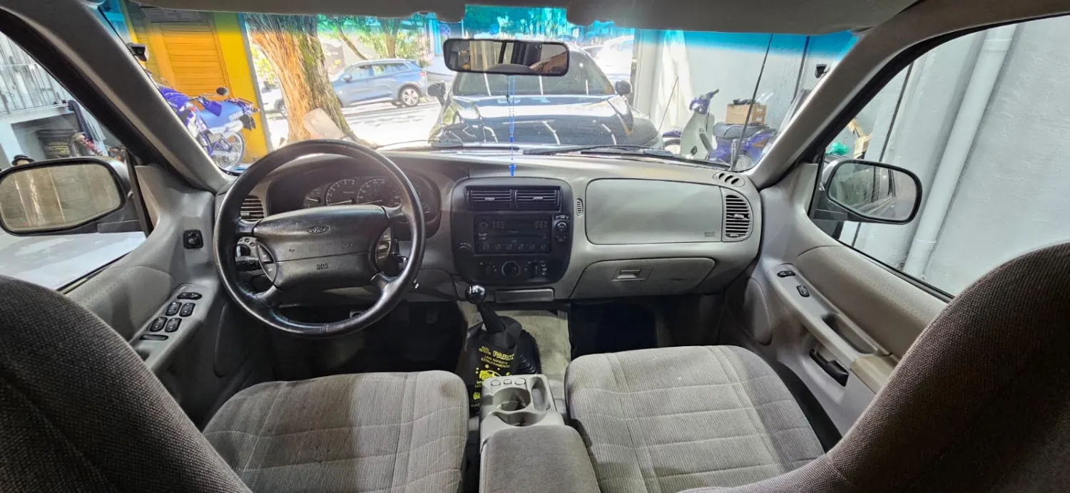 avv-ford-explorer-xlt-4x2-venda-i53zip4-imagem-003