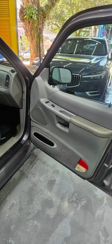 avv-ford-explorer-xlt-4x2-venda-i53zip4-imagem-007