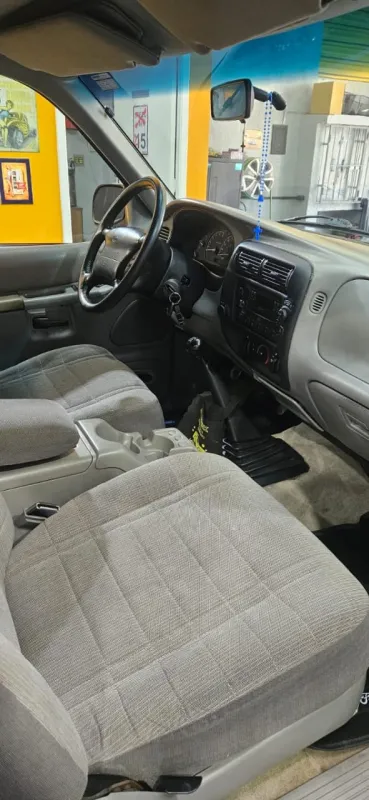 avv-ford-explorer-xlt-4x2-venda-i53zip4-imagem-008