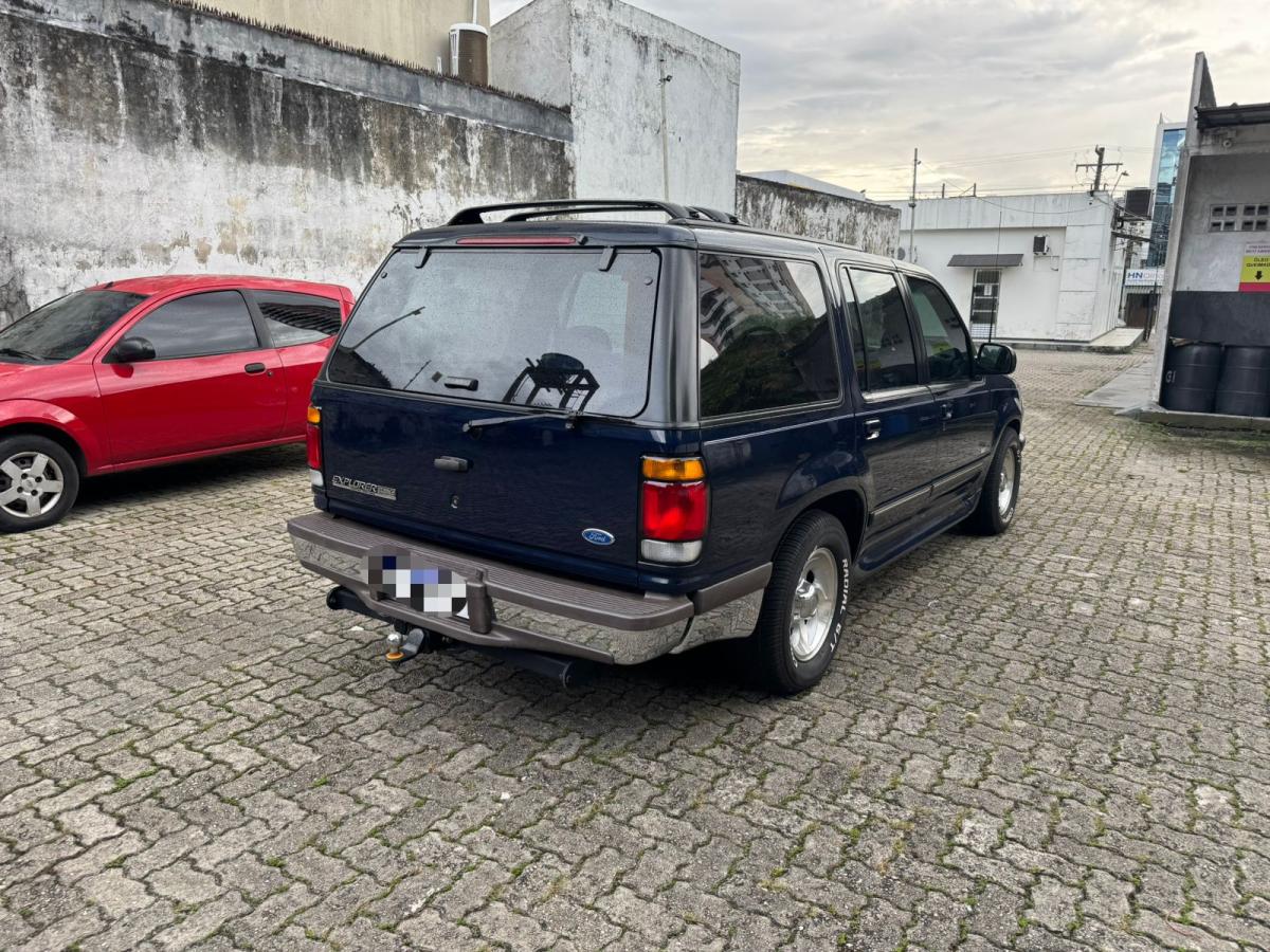 Explorer - Foto #18 do anúncio à venda de Carro clássico