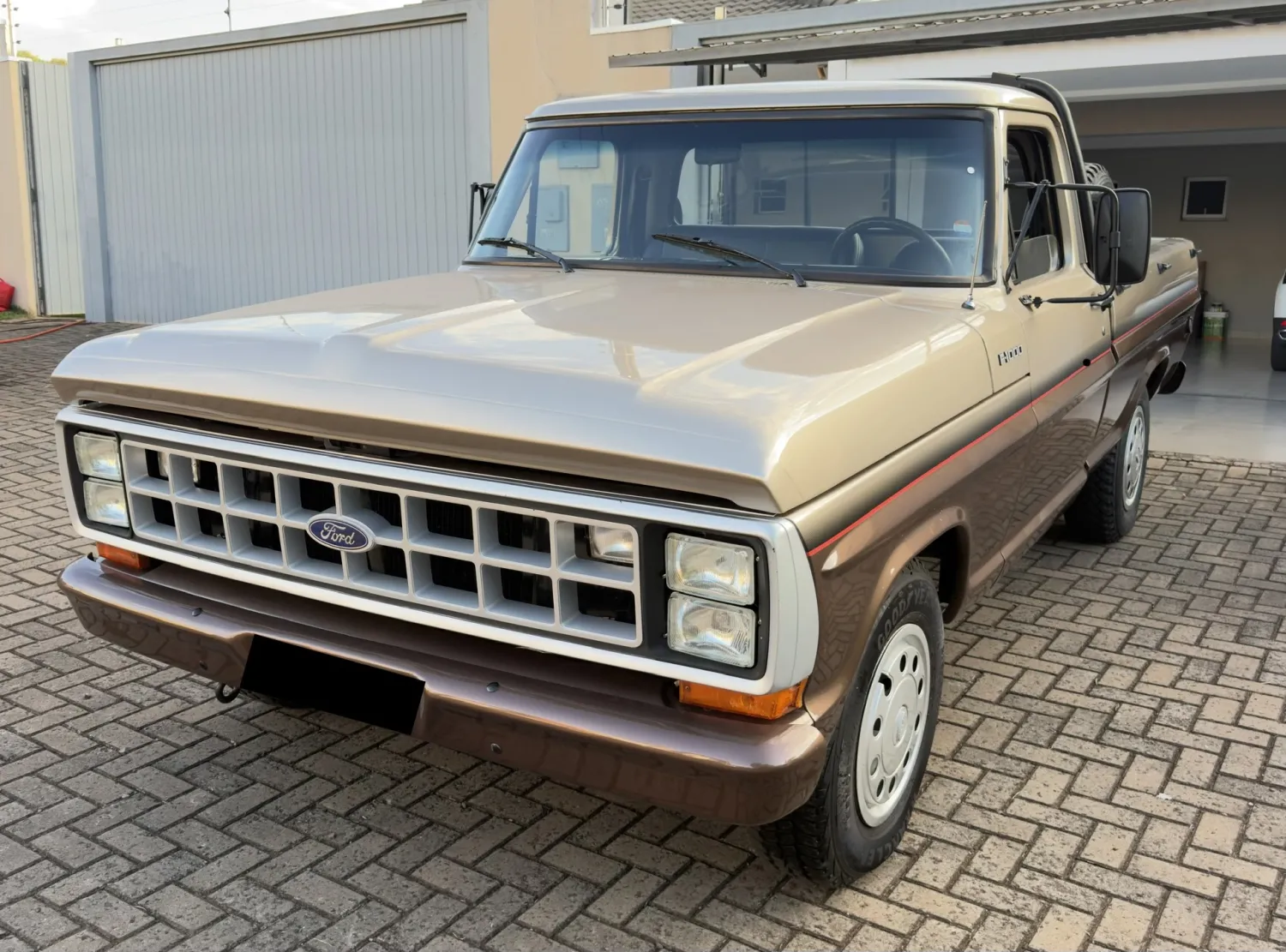 F100 - Foto #8 do anúncio à venda de Carro clássico