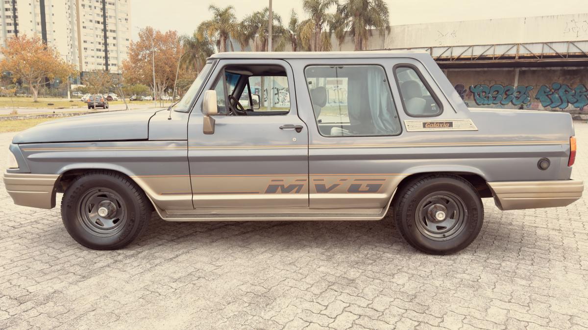 F1000 - Foto #4 do anúncio à venda de Carro clássico