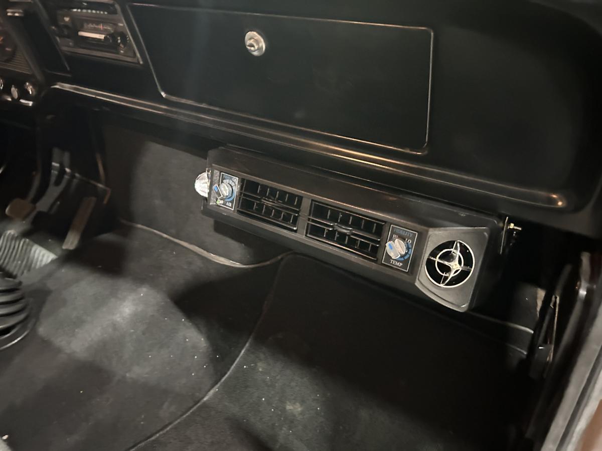 F1000 - Foto #3 do anúncio à venda de Carro clássico