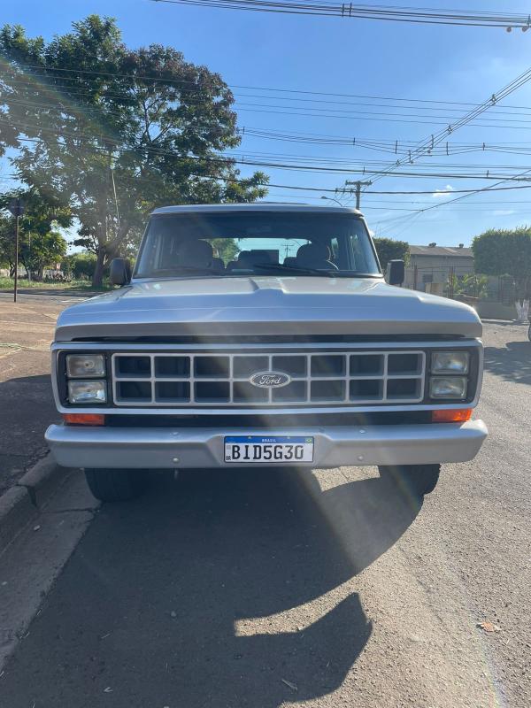 F1000 - Foto #4 do anúncio à venda de Carro clássico