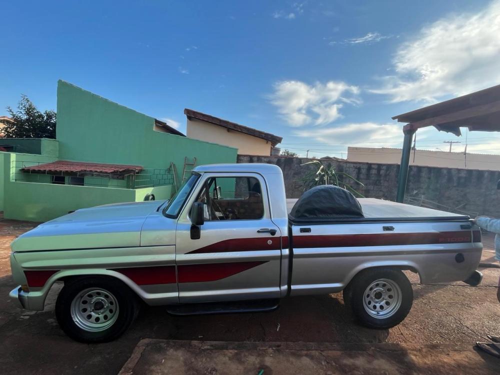 F1000 - Foto #8 do anúncio à venda de Carro clássico