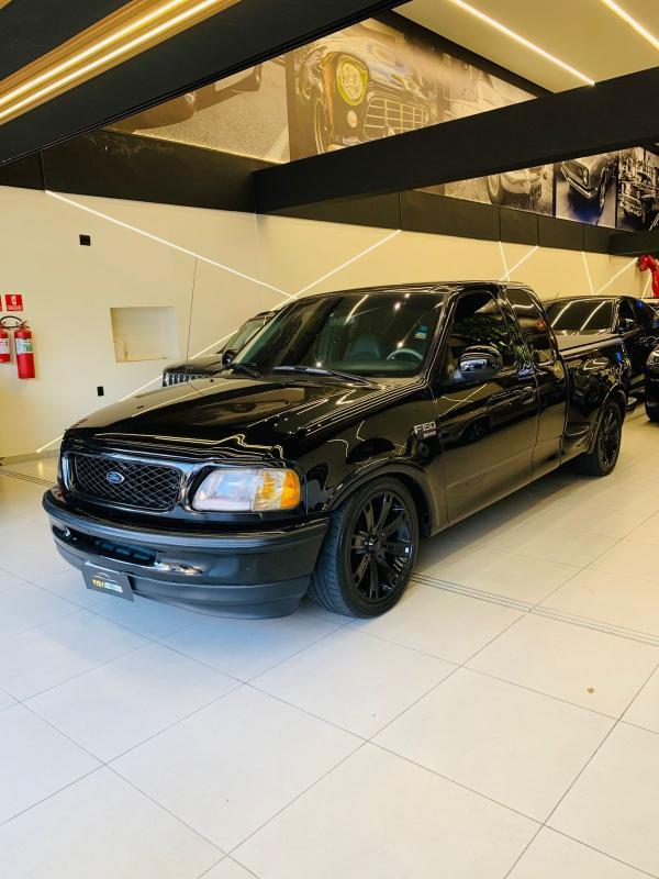 F150 - Foto #2 do anúncio à venda de Carro clássico