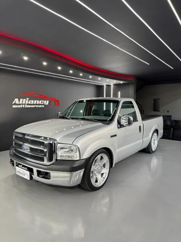F250 - Foto #2 do anúncio à venda de Carro clássico