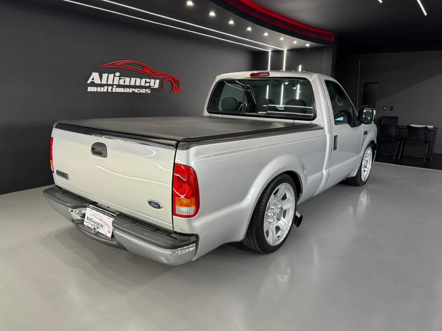 F250 - Foto #10 do anúncio à venda de Carro clássico