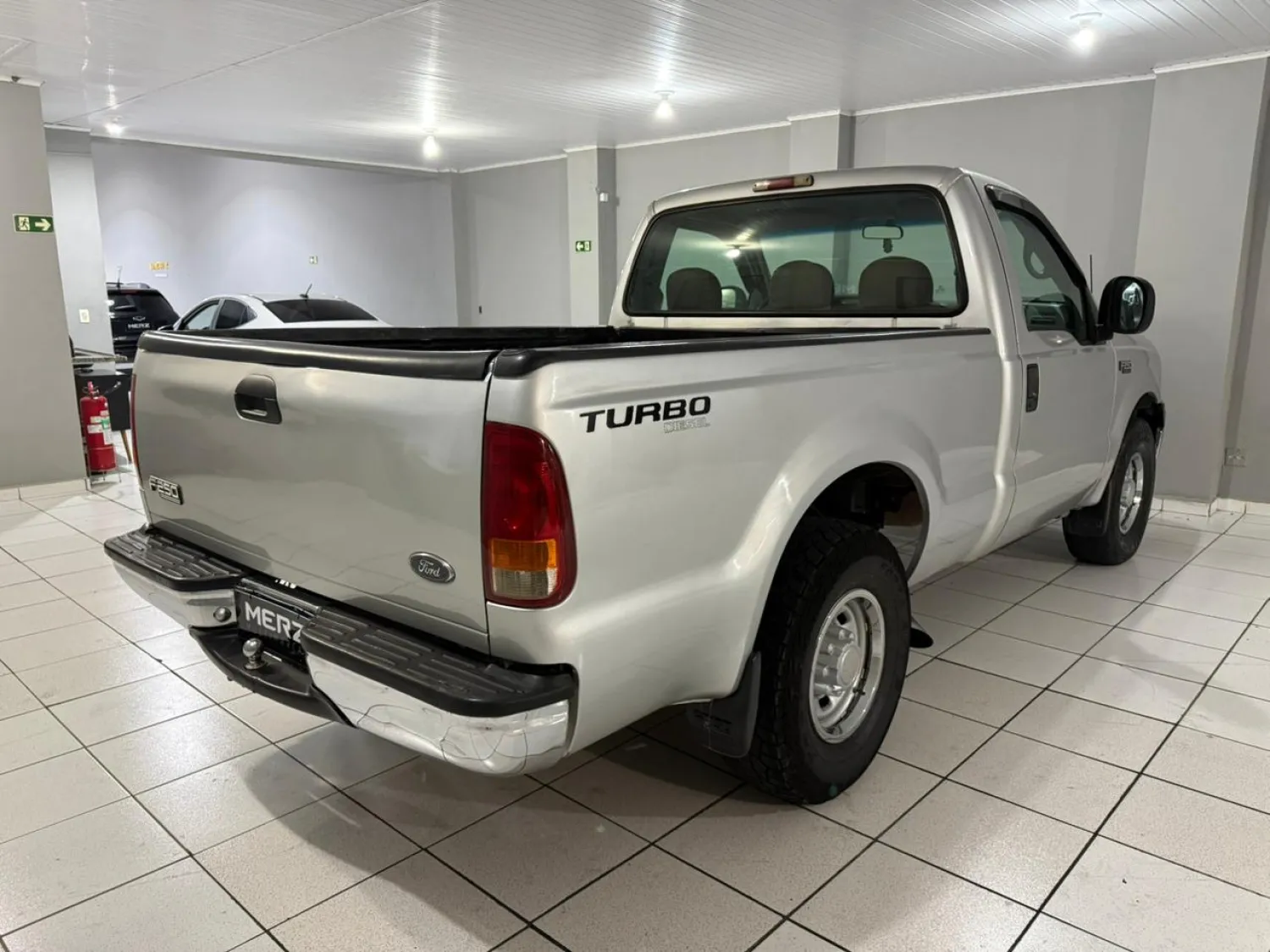 F250 - Foto #4 do anúncio à venda de Carro clássico