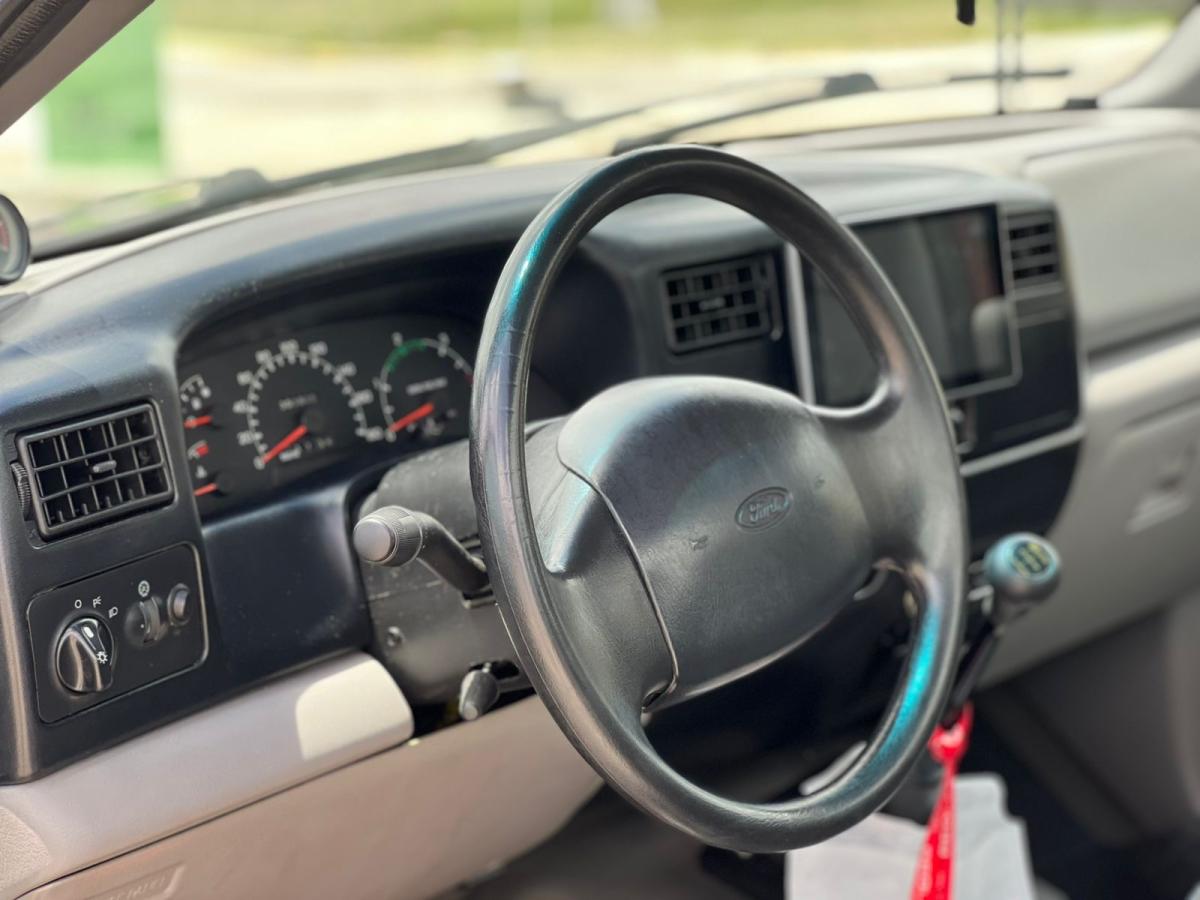 F250 - Foto #18 do anúncio à venda de Carro clássico