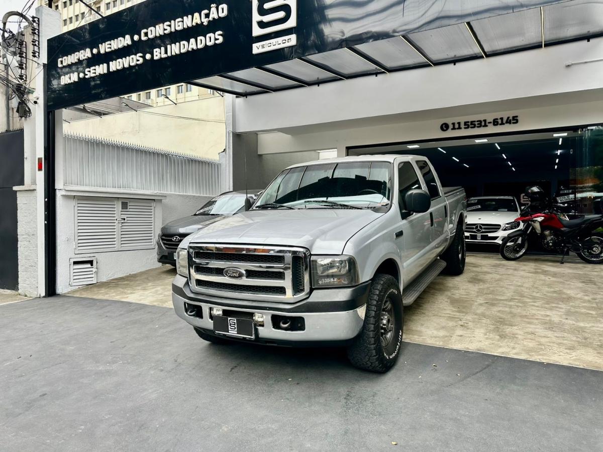 F250 - Foto #3 do anúncio à venda de Carro clássico