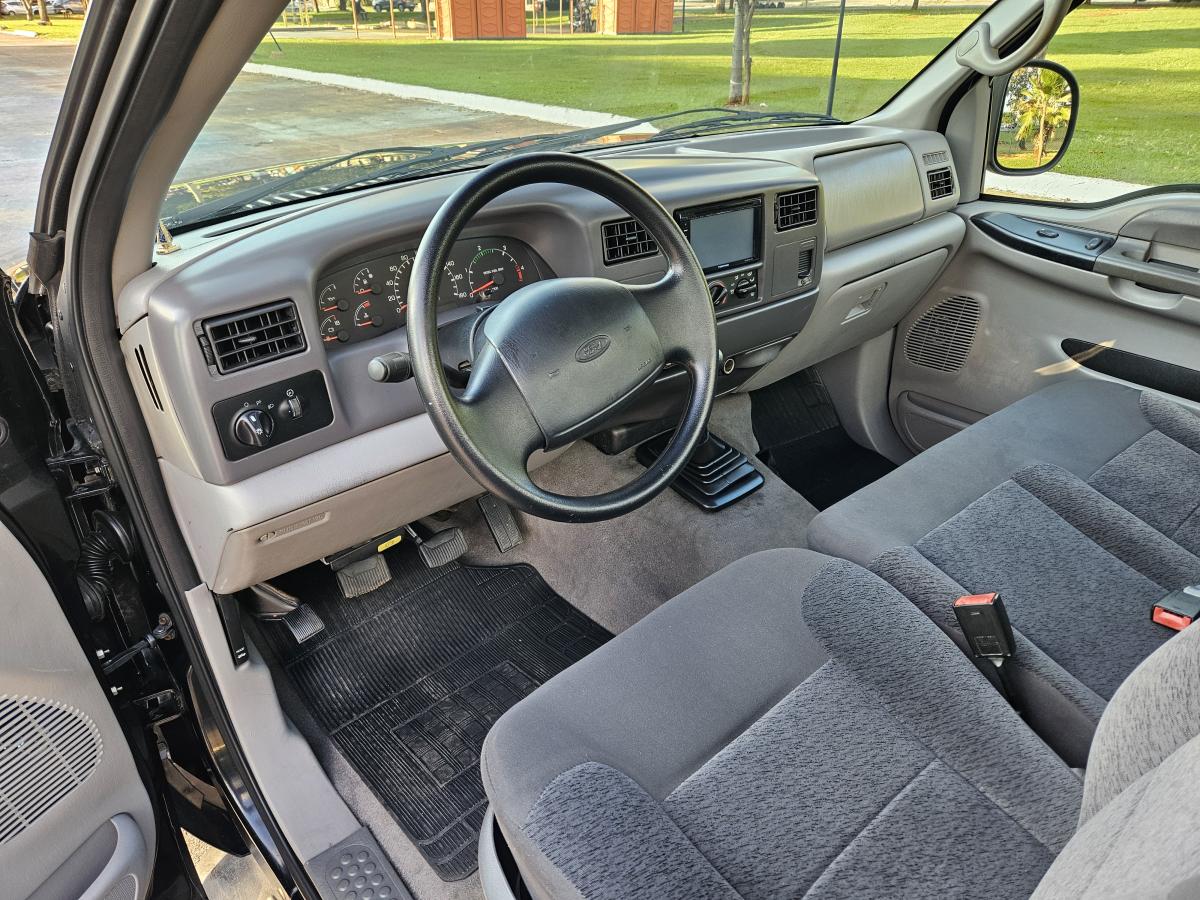 F250 - Foto #2 do anúncio à venda de Carro clássico