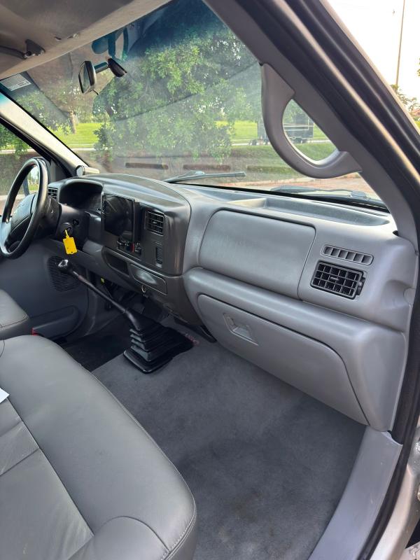 F250 - Foto #3 do anúncio à venda de Carro clássico