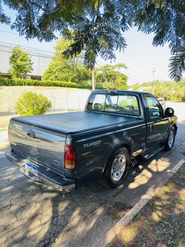 F250 - Foto #2 do anúncio à venda de Carro clássico