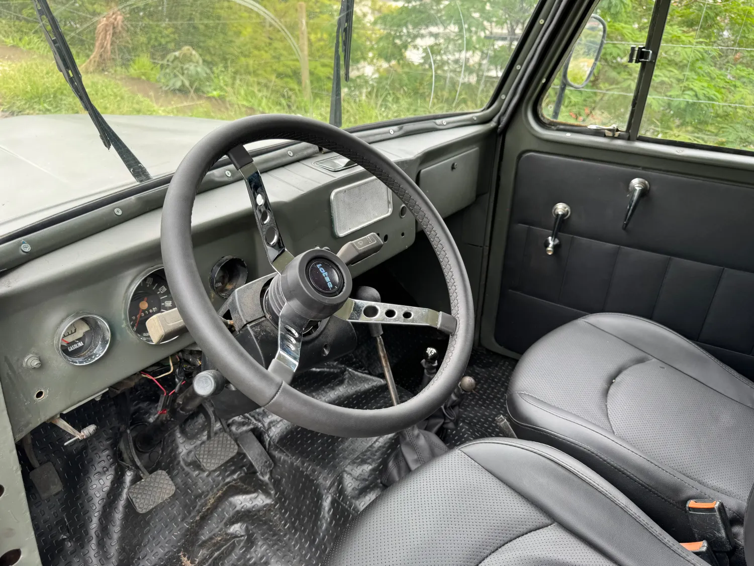 avv-ford-f75-venda-dfdcf8d-imagem-012