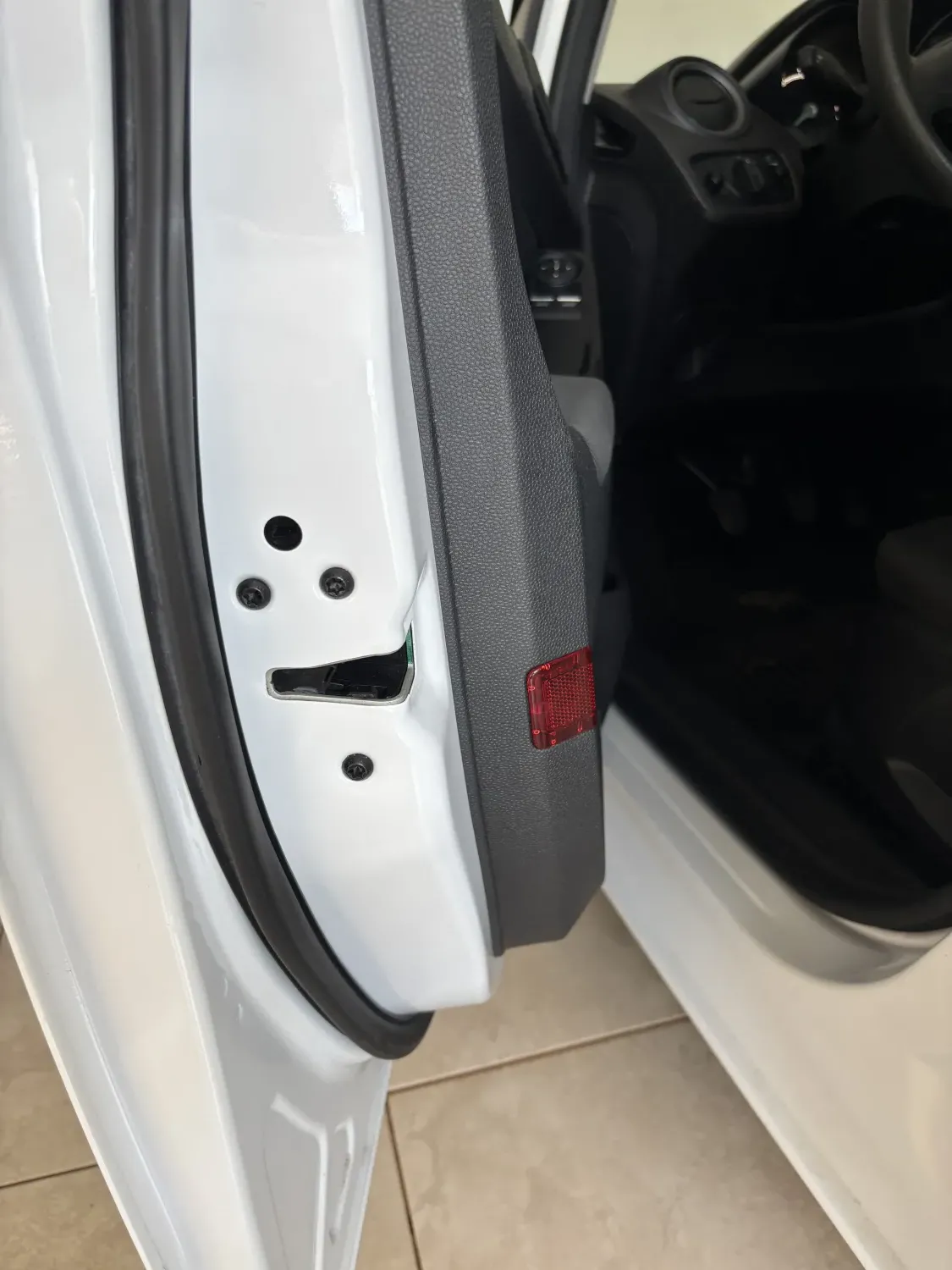 avv-ford-fiesta-venda-8db66f3-imagem-009