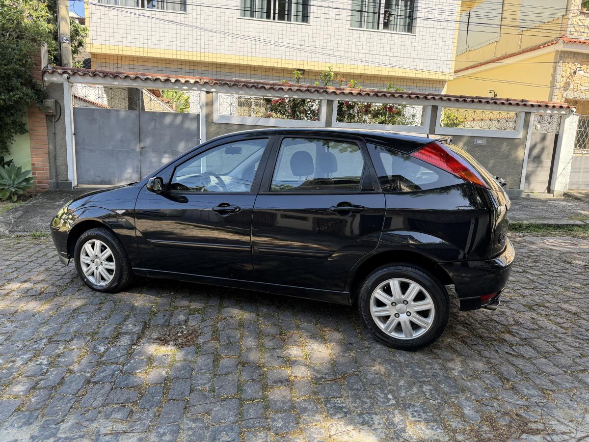 Focus - Foto #4 do anúncio à venda de Carro clássico