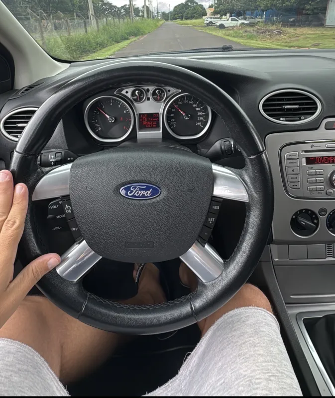 avv-ford-focus-venda-1d52ec2-imagem-006