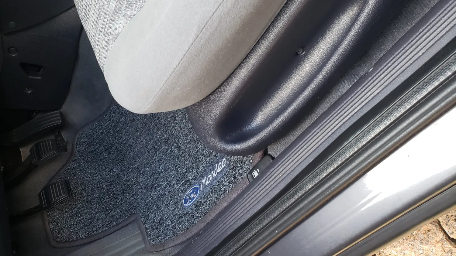avv-ford-mondeo-sw-venda-47l7u5v-imagem-027