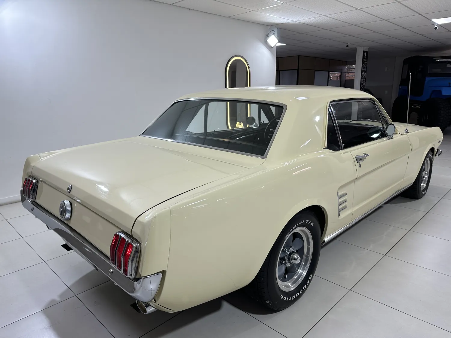 avv-ford-mustang-venda-21df507-imagem-004