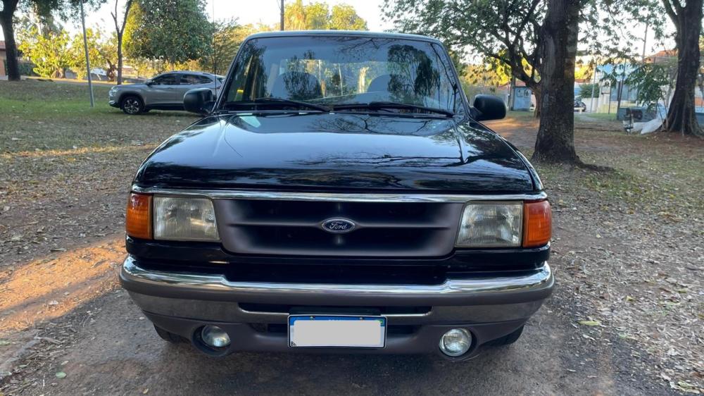 Ranger STX - Foto #2 do anúncio à venda de Carro clássico