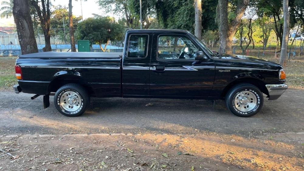 Ranger STX - Foto #11 do anúncio à venda de Carro clássico