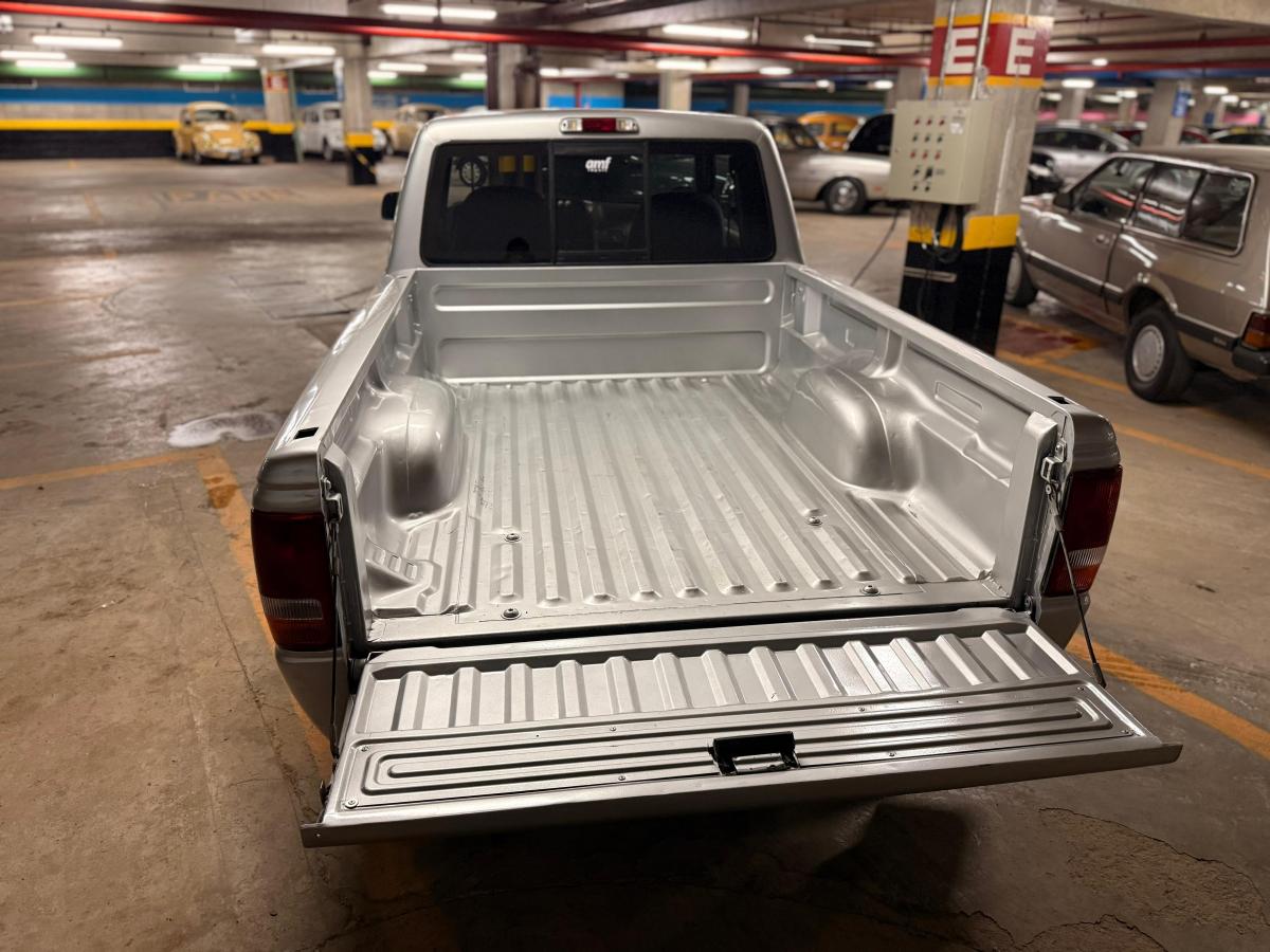 Ranger STX - Foto #9 do anúncio à venda de Carro clássico