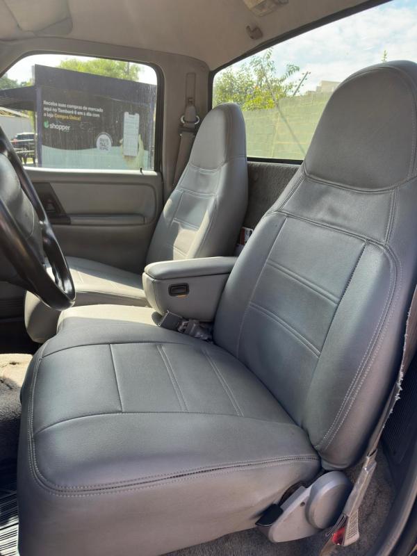 Ranger XL - Foto #5 do anúncio à venda de Carro clássico