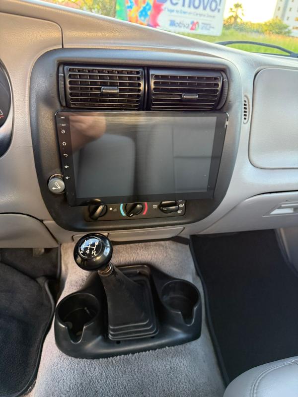Ranger XL - Foto #17 do anúncio à venda de Carro clássico