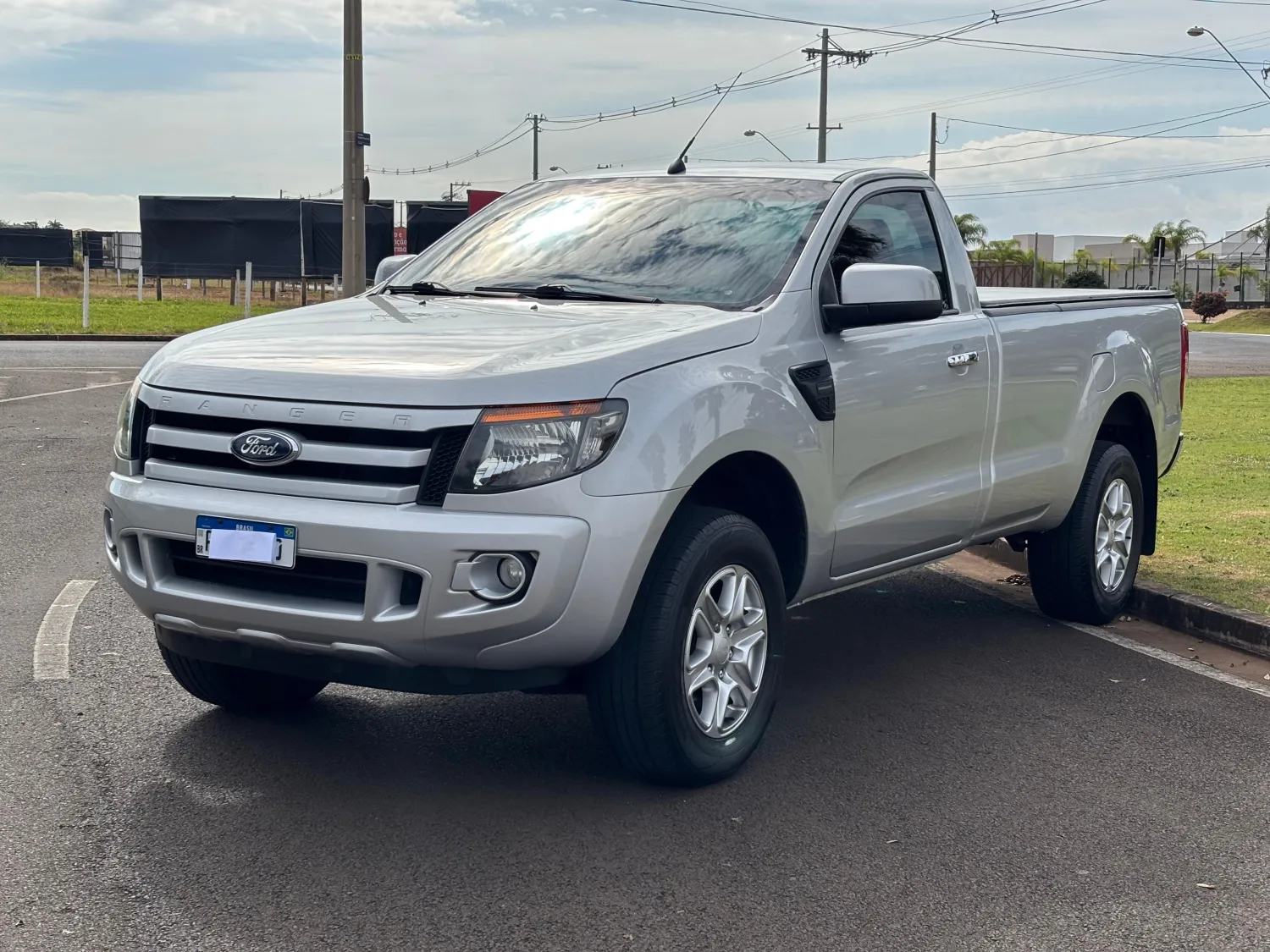 Ranger XLS - Foto #2 do anúncio à venda de Carro clássico