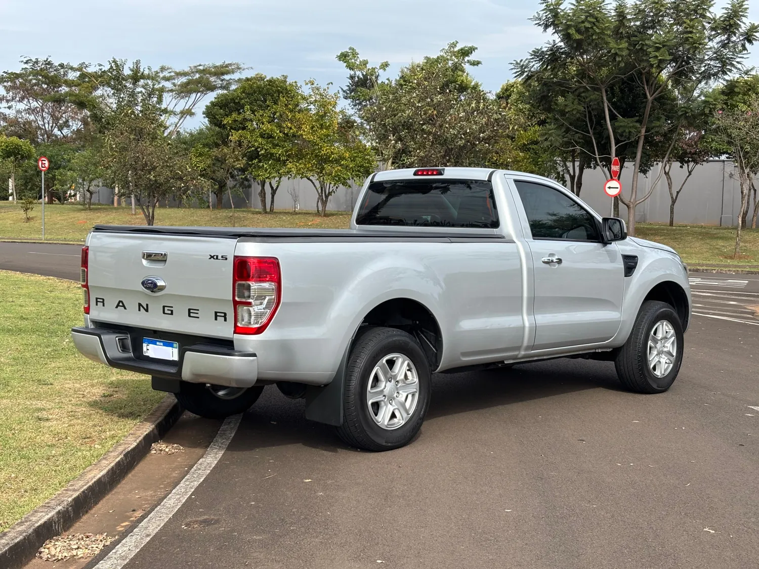 Ranger XLS - Foto #4 do anúncio à venda de Carro clássico