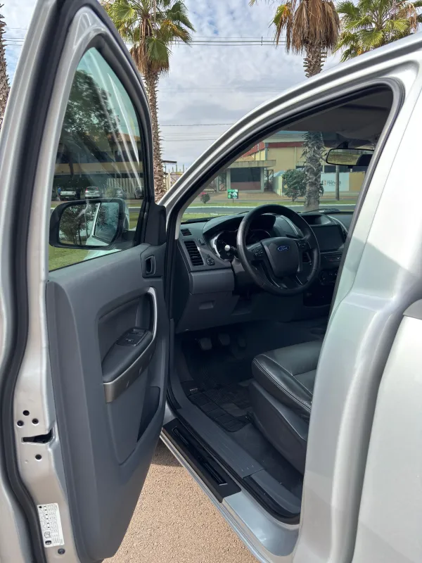 Ranger XLS - Foto #11 do anúncio à venda de Carro clássico