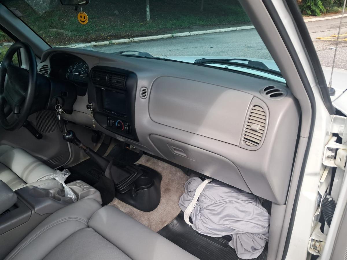 Ranger XL - Foto #18 do anúncio à venda de Carro clássico