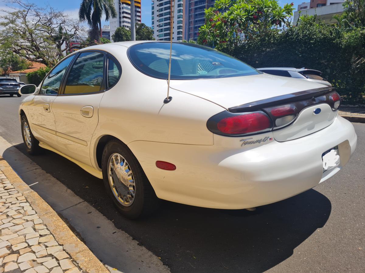Taurus - Foto #2 do anúncio à venda de Carro clássico
