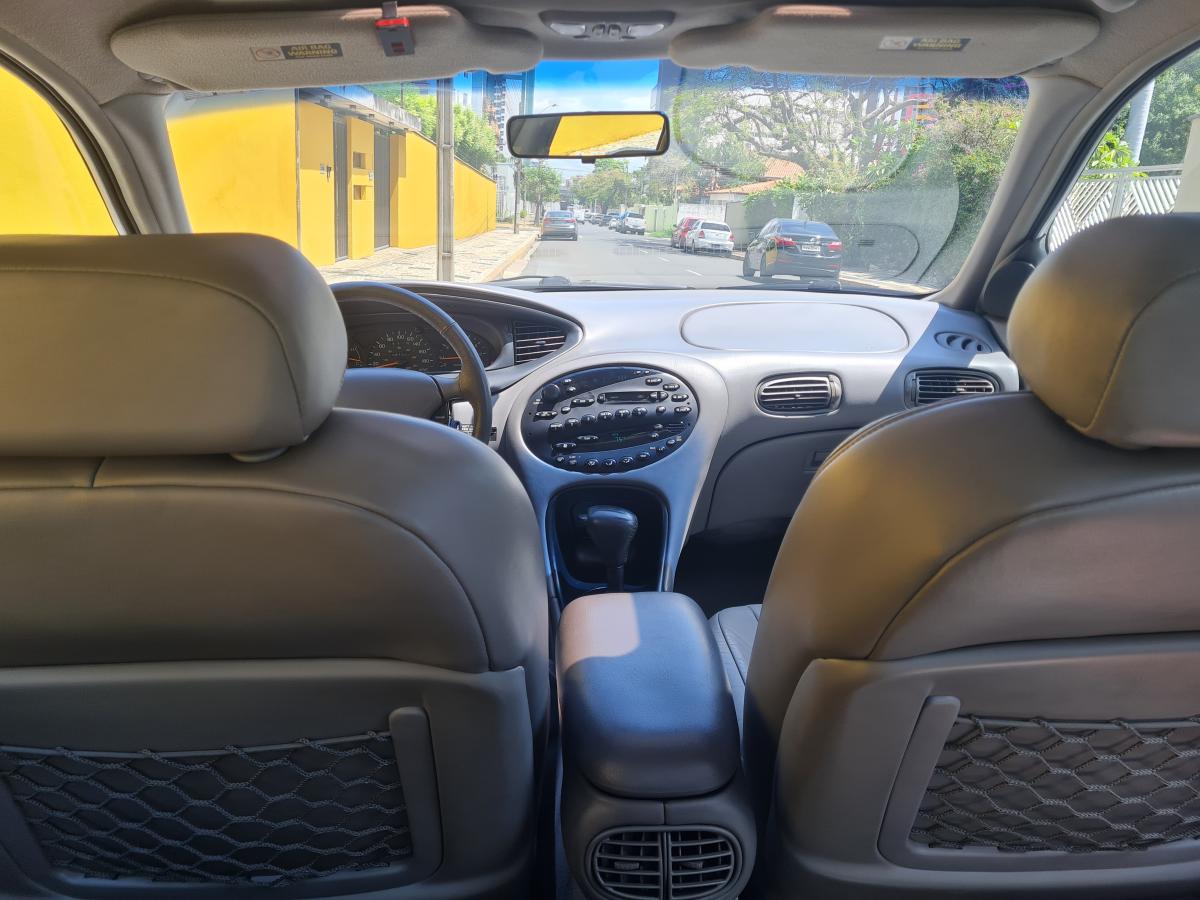 Taurus - Foto #5 do anúncio à venda de Carro clássico