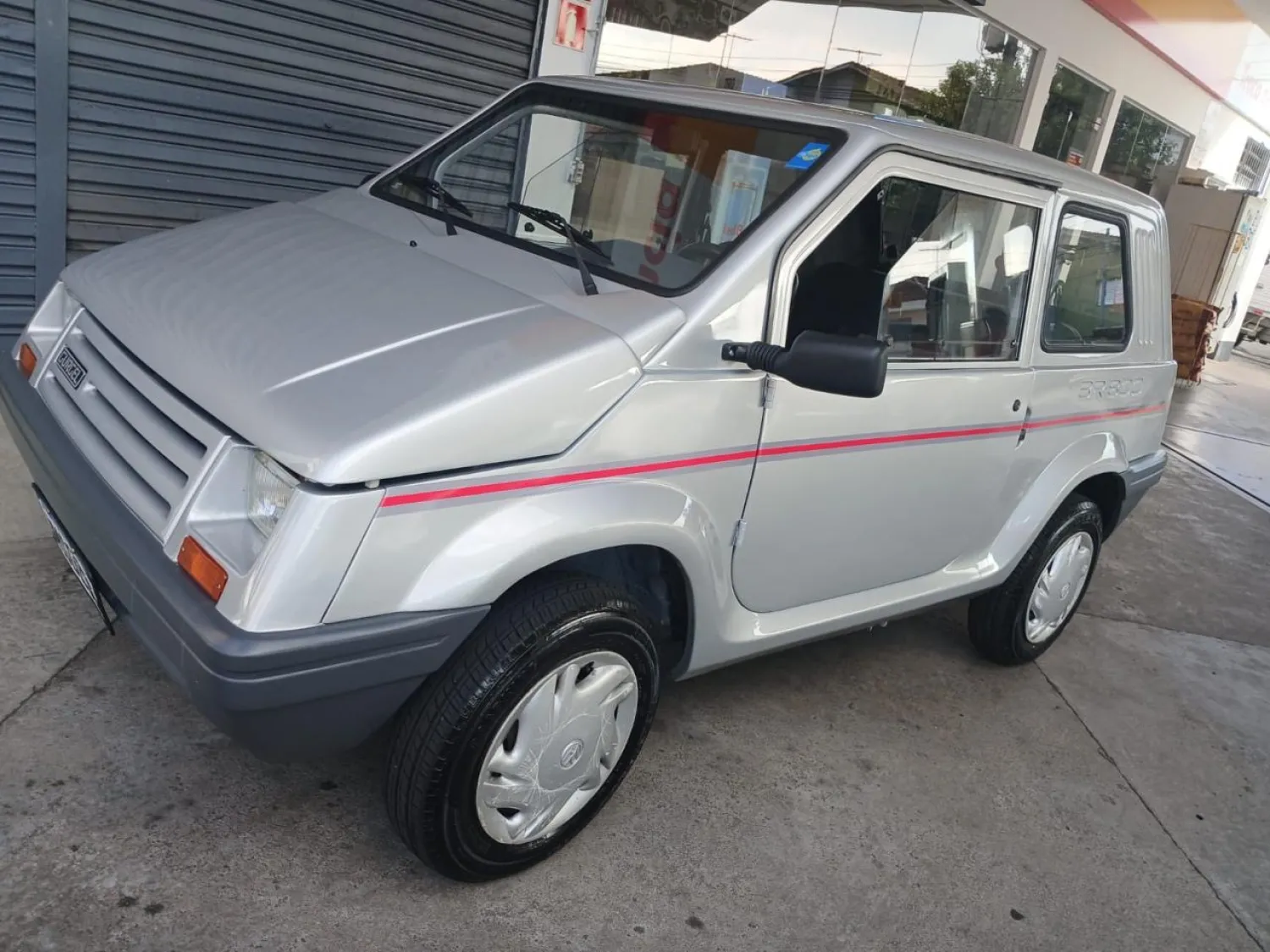 BR 800 - Foto #2 do anúncio à venda de Carro clássico