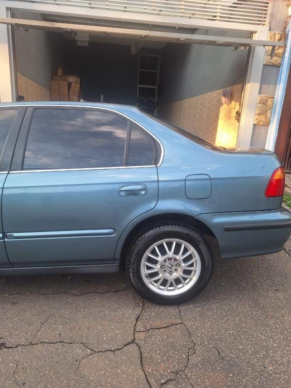 Civic - Foto #23 do anúncio à venda de Carro clássico