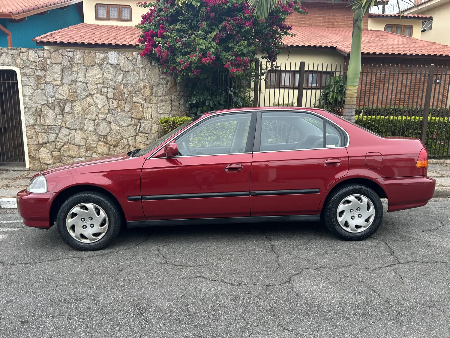 Civic - Foto #4 do anúncio à venda de Carro clássico