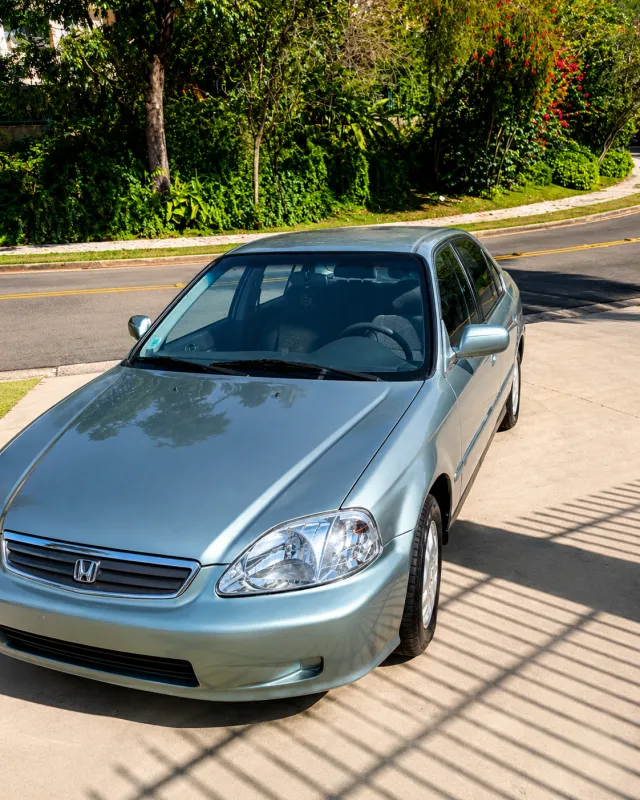 Civic - Foto #4 do anúncio à venda de Carro clássico