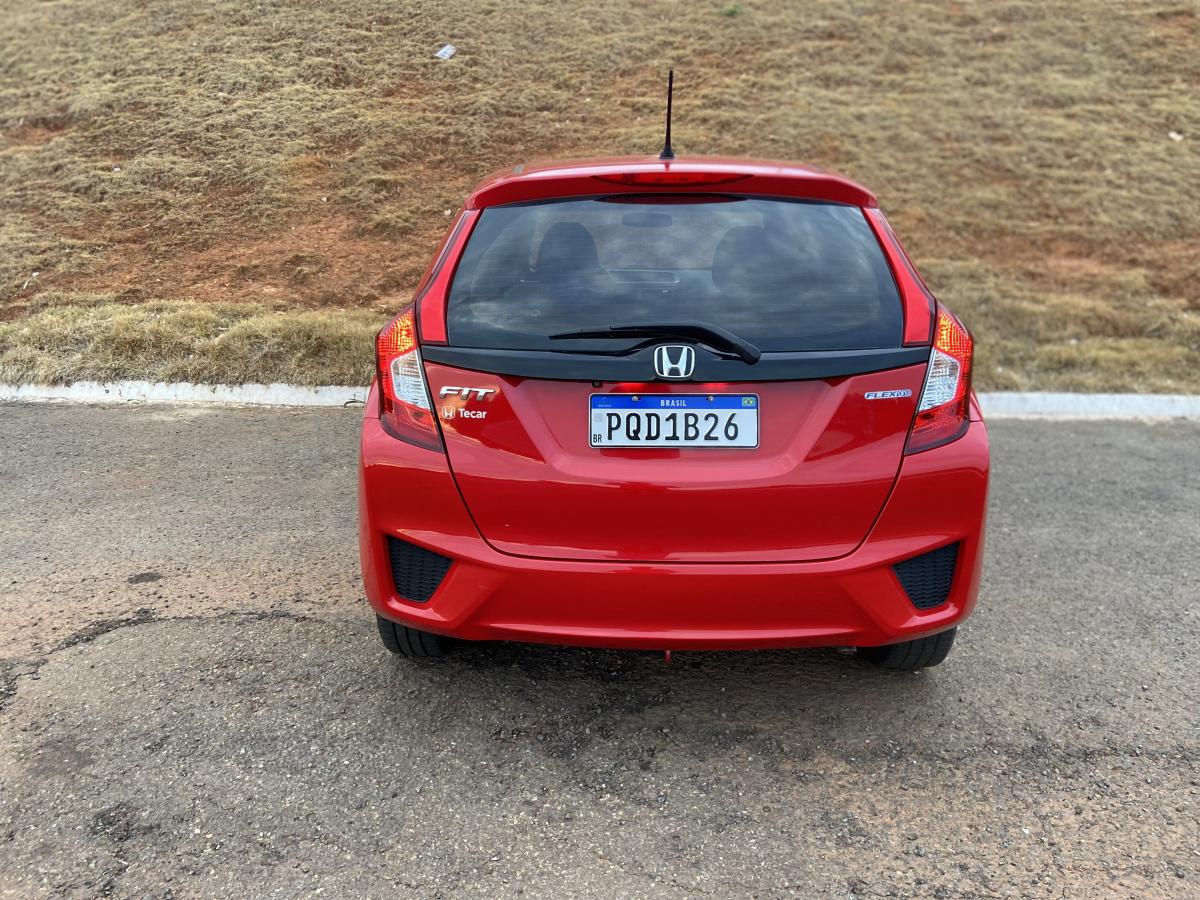 Fit - Foto #3 do anúncio à venda de Carro clássico