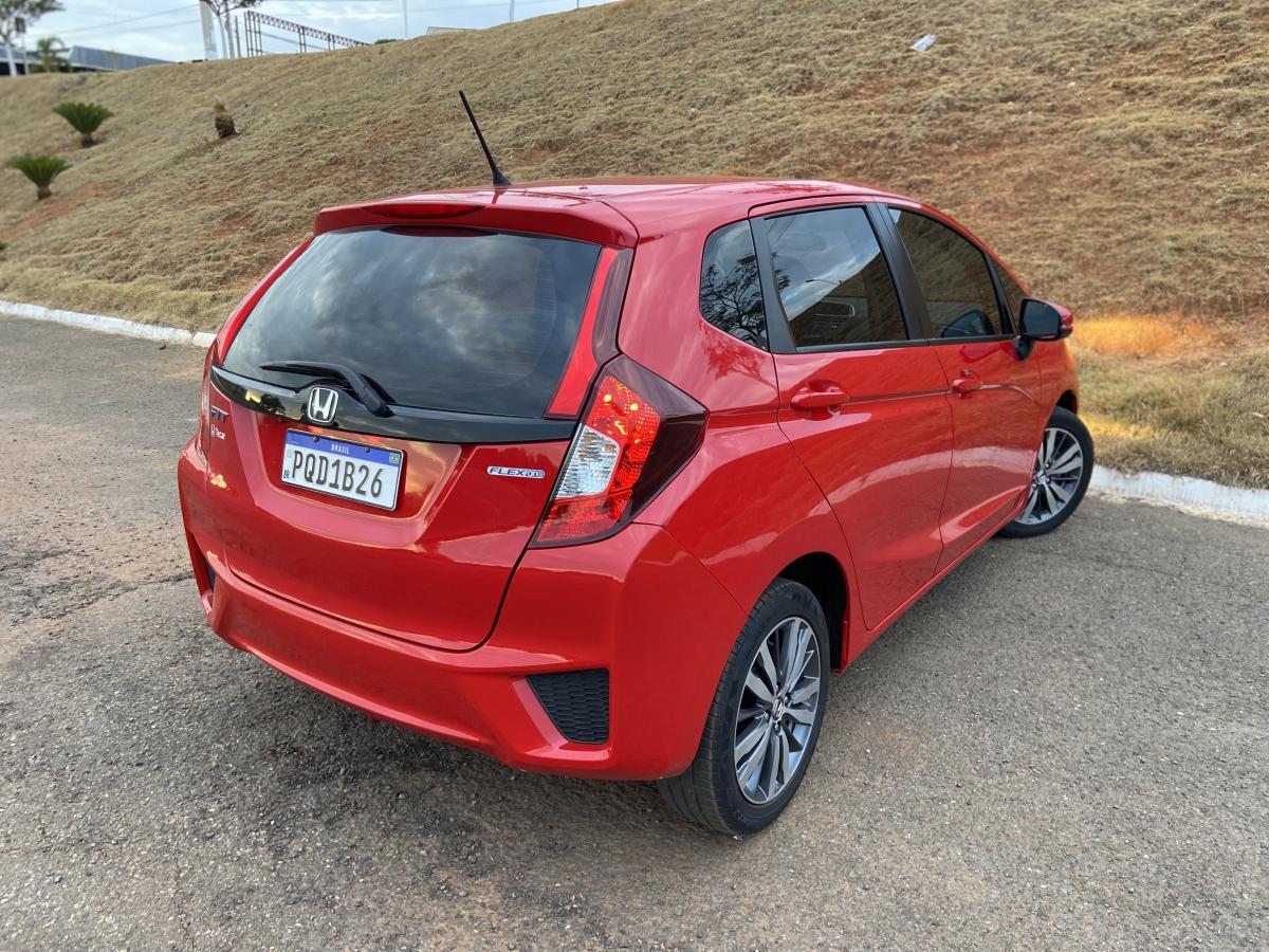 Fit - Foto #4 do anúncio à venda de Carro clássico