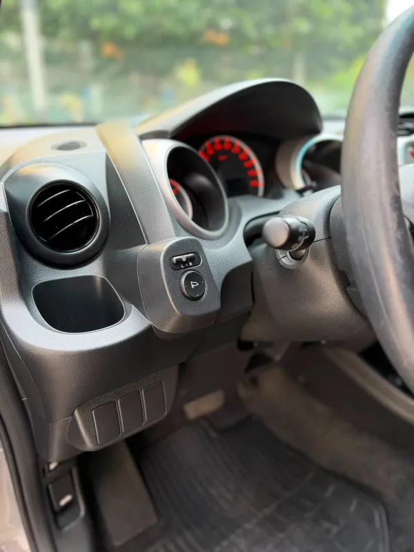avv-honda-carros-fit-venda-741dd37-imagem-009