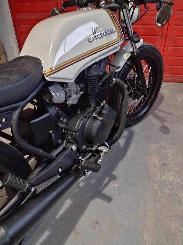 CB 400 - Foto #6 do anúncio à venda de Carro clássico