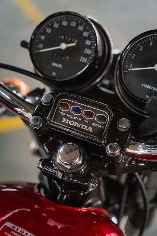 CB 750 - Foto #7 do anúncio à venda de Carro clássico