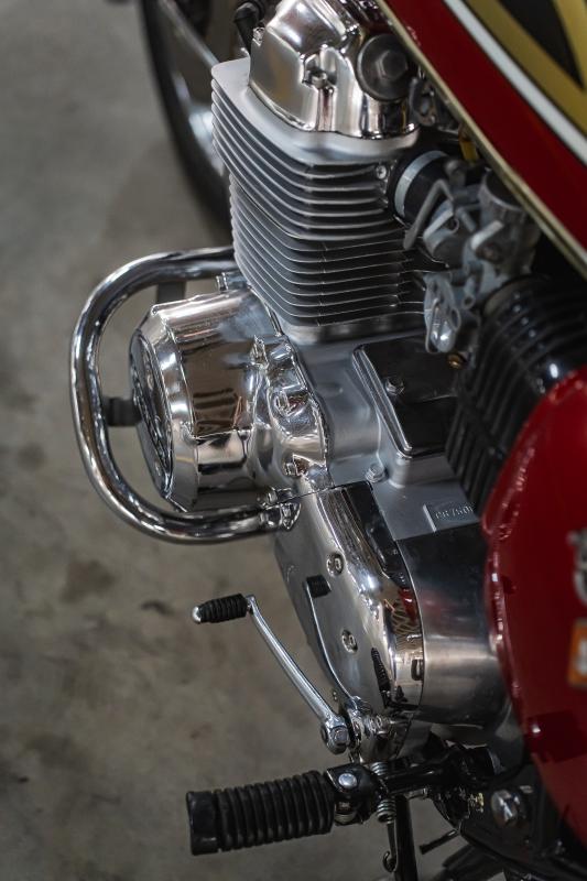 CB 750 - Foto #19 do anúncio à venda de Carro clássico